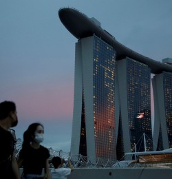 Singapore chọn đường ứng phó bền bỉ giữa đại dịch bất định