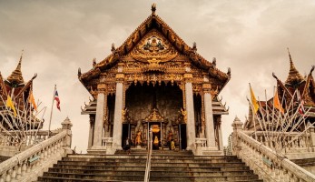 Wat Takien – Chùa Quan Tài Thái Lan có gì đặc biệt?